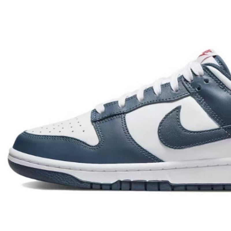 Dunk SB Classic Retro Low Top Sneakers for Men and Women