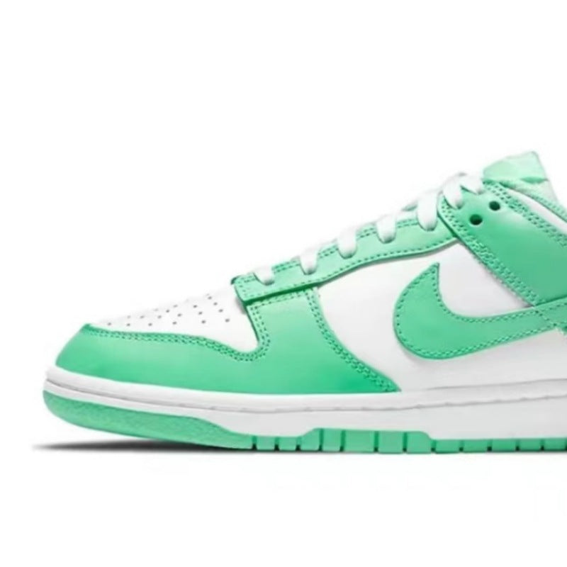 Dunk SB Classic Retro Low Top Sneakers for Men and Women